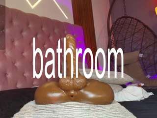 rihanarose Live Webcam on CamSoda