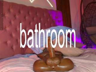 rihanarose Live Webcam on CamSoda