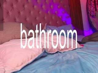 rihanarose Live Webcam on CamSoda