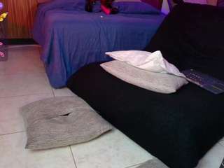 Rihanarose's cam show statistics and live stream