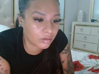mulattomamii Live Webcam on CamSoda