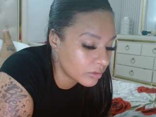 mulattomamii Live Webcam on CamSoda