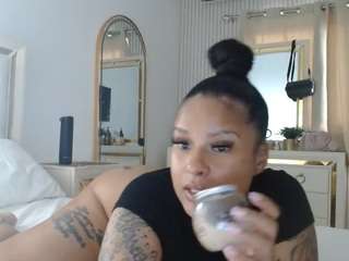 Mulatto Mamiii live cam