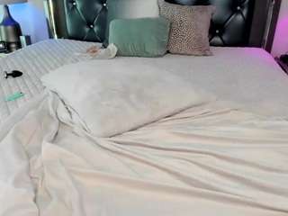 mandykay's CamSoda show and profile