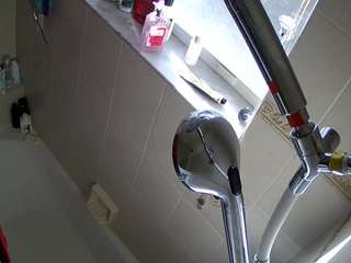 voyeurcam-charleys-bathroom