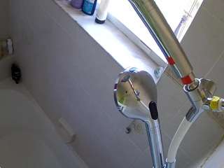 voyeurcam-charleys-bathroom