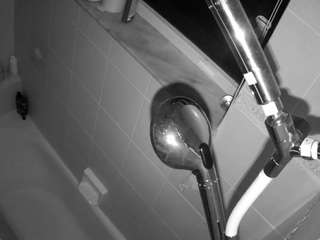 voyeurcam-charleys-bathroom - Cam en Direct