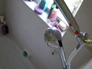 voyeurcam-charleys-bathroom Webcam Model Profile
