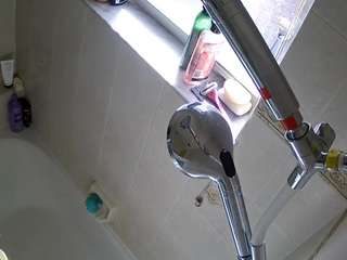 voyeurcam-charleys-bathroom
