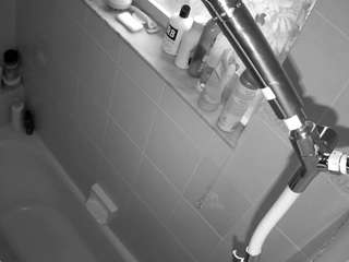 voyeurcam-charleys-bathroom camsoda