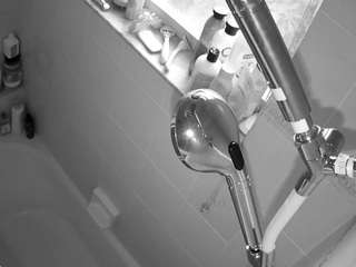 voyeurcam-charleys-bathroom