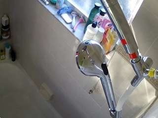 voyeurcam-charleys-bathroom