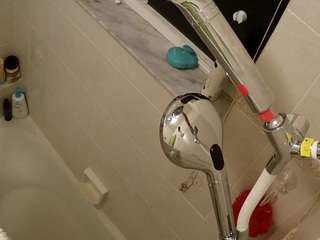 voyeurcam-charleys-bathroom