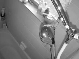 voyeurcam-charleys-bathroom