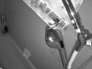 voyeurcam-charleys-bathroom