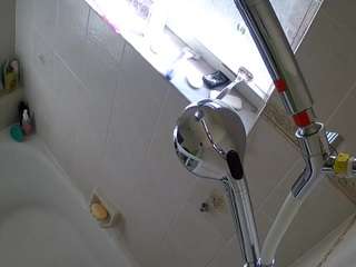 voyeurcam-charleys-bathroom