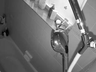 voyeurcam-charleys-bathroom