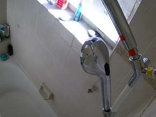 voyeurcam-charleys-bathroom