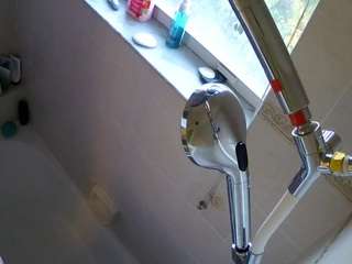 voyeurcam-charleys-bathroom webcam