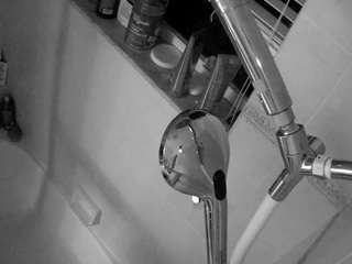 voyeurcam-charleys-bathroom