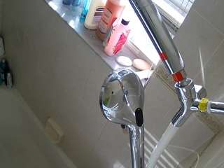 voyeurcam charleys bathroom live webcam on Soda Cams