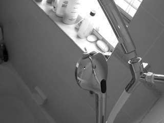 voyeurcam-charleys-bathroom