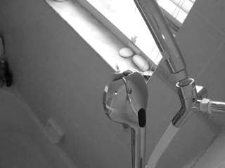 voyeurcam-charleys-bathroom