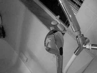 voyeurcam-charleys-bathroom