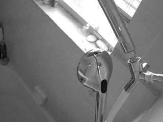 voyeurcam-charleys-bathroom