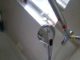 voyeurcam-charleys-bathroom