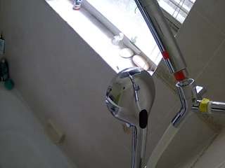 voyeurcam-charleys-bathroom