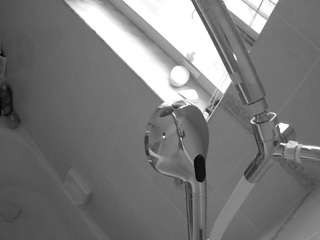 voyeurcam-charleys-bathroom - Live HD Webcam