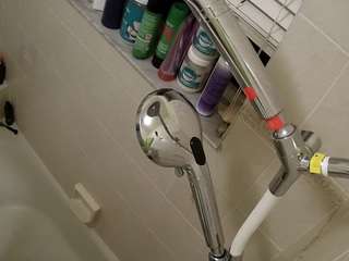 voyeurcam-charleys-bathroom