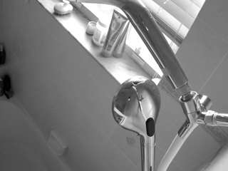 voyeurcam-charleys-bathroom