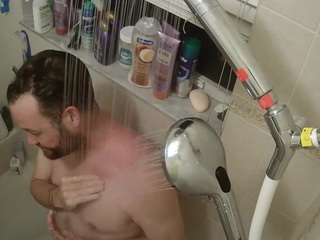 voyeurcam-charleys-bathroom webcam