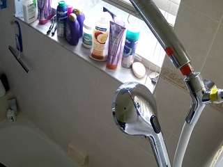 voyeurcam-charleys-bathroom - Live HD Webcam