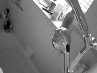 voyeurcam-charleys-bathroom