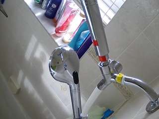 voyeurcam-charleys-bathroom