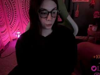 lila-ellis webcam model