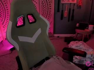 Live webcam model lila-ellis on Soda Cams