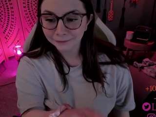 Live webcam model lila-ellis on Soda Cams