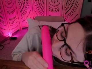 lila-ellis Live Webcam on CamSoda
