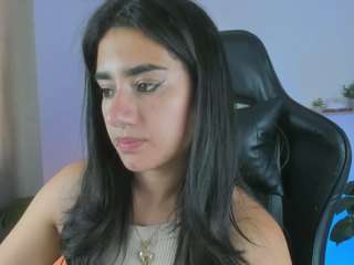 janeth19db's CamSoda show and profile