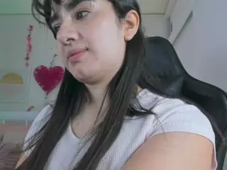 Annadu011's Live Sex Cam Show