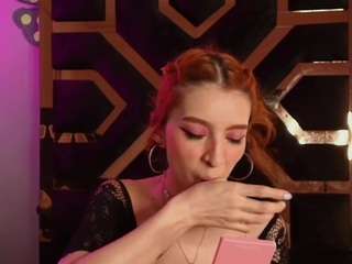 Mia Eatson live cam