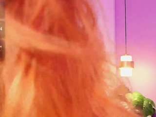 Mia Eatson live webcam show