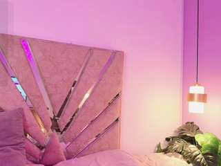 Mia Eatson live webcam show