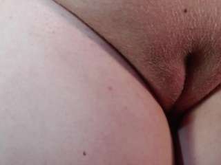 incredibletit's CamSoda show and profile