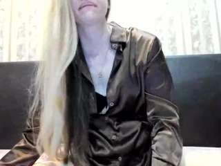 ultrachick Live Webcam on CamSoda