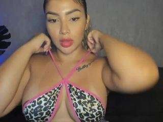 sugarcataleya's CamSoda show and profile